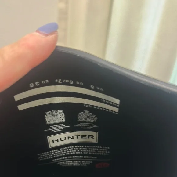 Hunter Women's Black Rain Boots - Picture 8 of 9